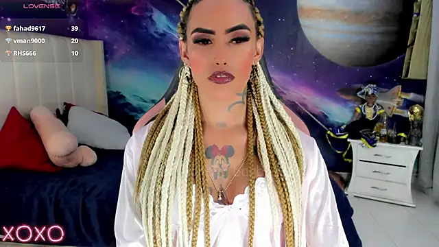 Nella_Dolls Show Webcam