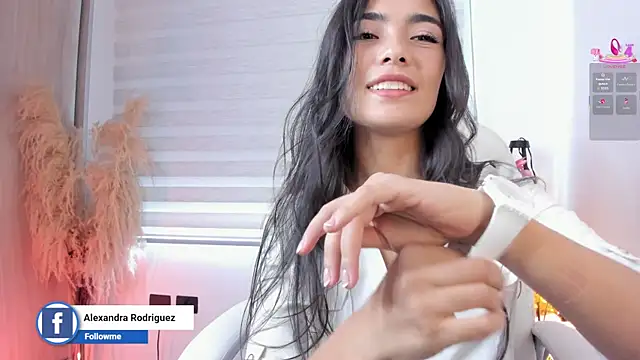 Alexandra_ra 现场XXX聊天