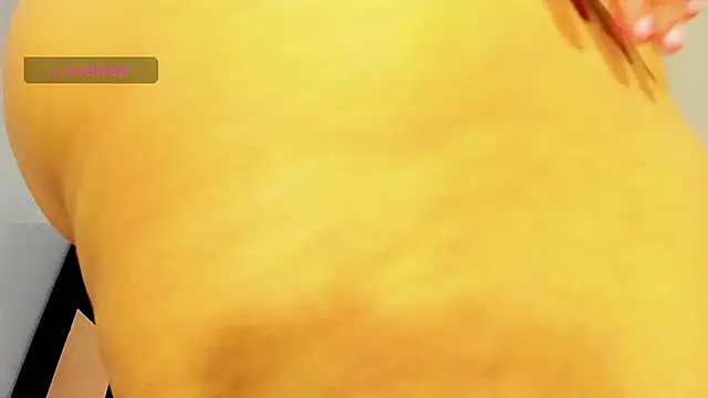 BustyyJuicy_Rs Chat XXX in diretta