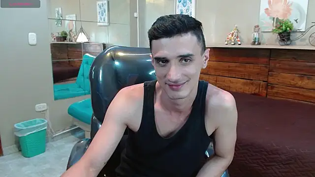 FelipeFriendly Live XXX Chat
