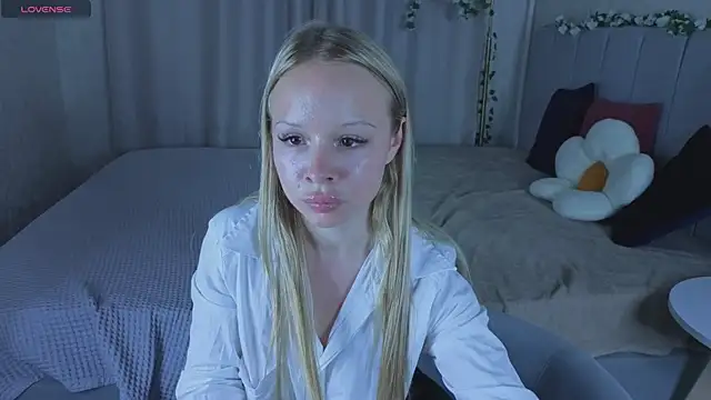 Milana_r0se's Live XXX Chat