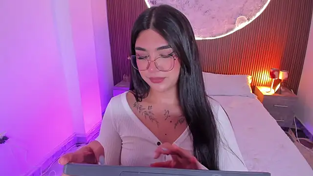 RoseCassie – Naživo XXX chat