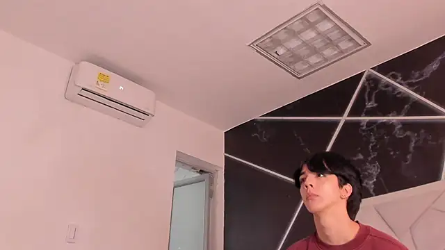 Chat +18 de AerumChae ao vivo