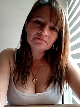 KAREN--03n Live XXX chat