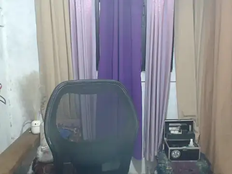 Lhovely Pertunjukan Webcam