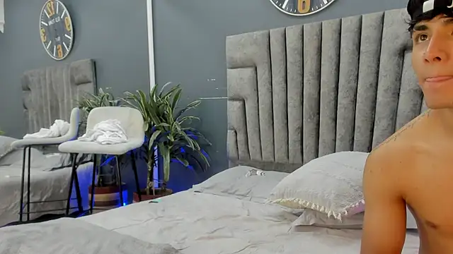 Онлайн чат XXX Ruslan_marcel