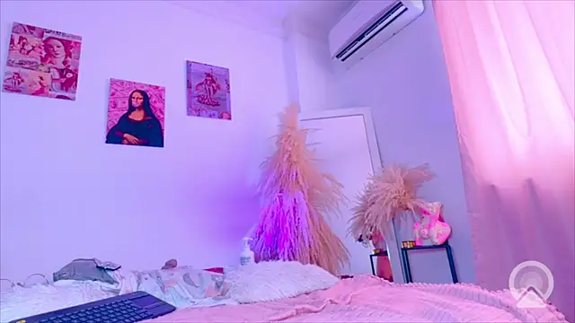 AMAIAA_LOVE live XXX chat
