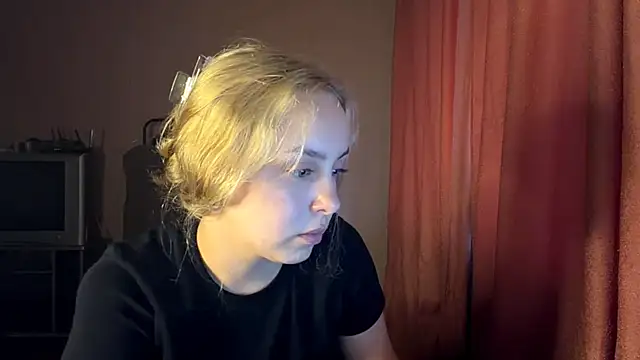 ZoraDearmon's Live XXX Chat
