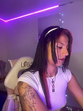 Chat +18 de SamathaMay ao vivo