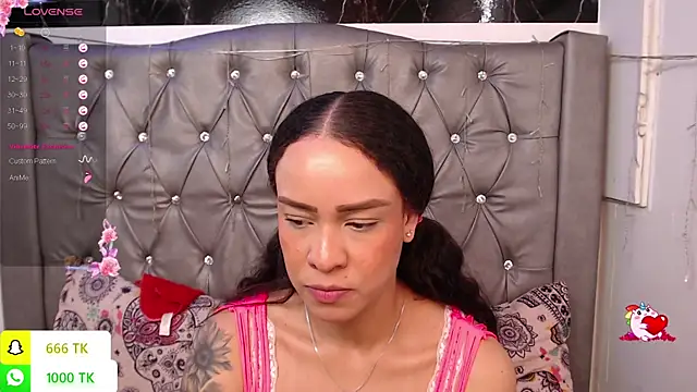 LAILAGUMMY live XXX chat