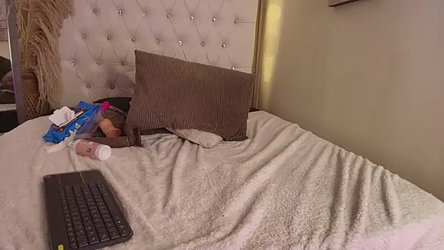 צ'אט XXX בשידור חי של KimSensual_