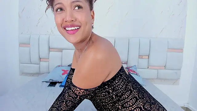 Jennvelazco09 লাইভ XXX চ্যাট
