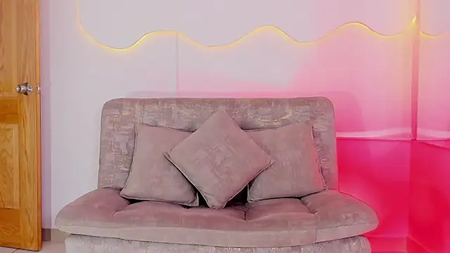 ArohomLester_'s Live XXX Chat