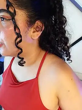 Czat XXX na żywo – NicolleOverton