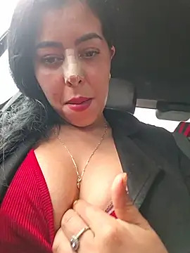 Luianna Chat XXX live