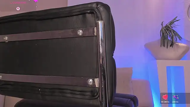 Chat +18 de SophieLafont ao vivo