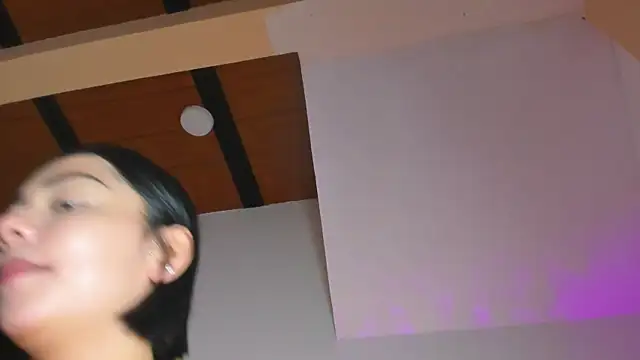 ZoeBruneet's Live XXX Chat