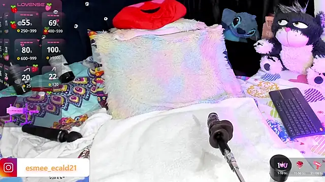 Chat XXX en directo de EsmeCaldwel