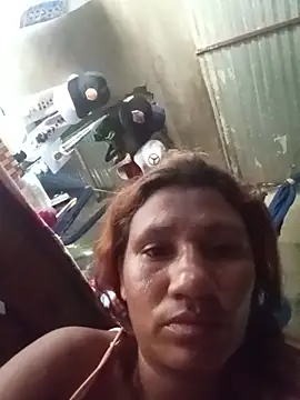 katylasexi Adlı Modelin Canlı XXX Sohbeti
