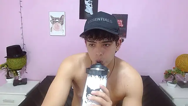zayne_lyon's Live XXX Chat