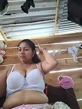 Tamaraxxx_hot Adlı Modelin Canlı XXX Sohbeti