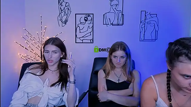 Онлайн чат XXX lisa_dark_
