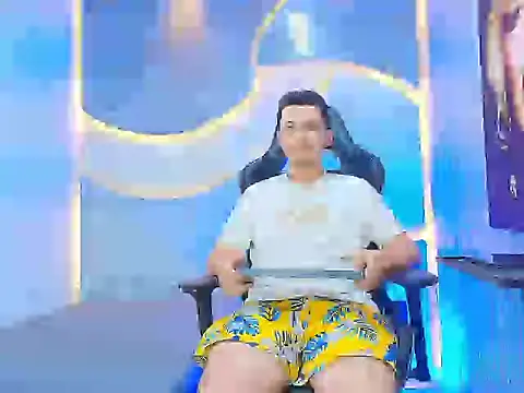 Онлайн чат XXX Benjamin_Alam