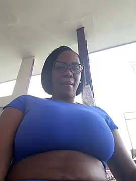 Bustykeyla's Live XXX Chat