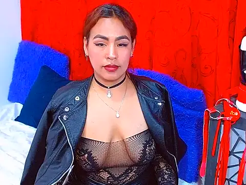 SharonCasttle Adlı Modelin Canlı XXX Sohbeti