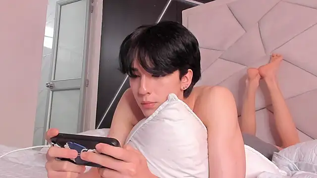 Chat +18 de AerumChae ao vivo