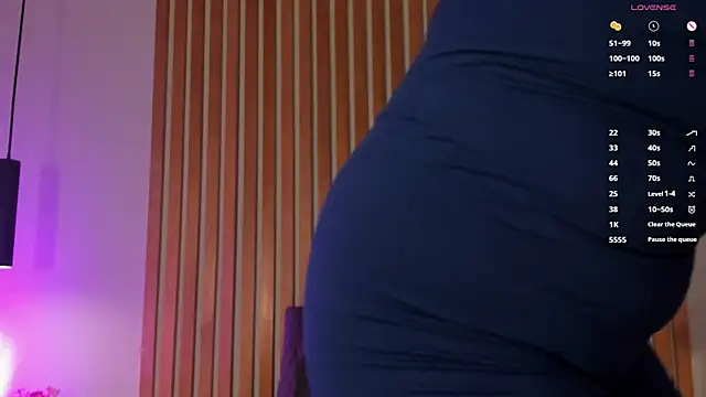 צ'אט XXX בשידור חי של alice_colt