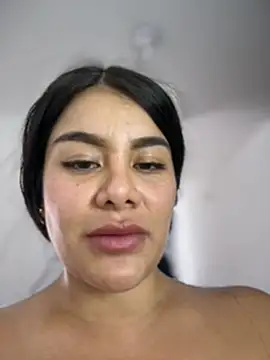 Issane_Peru – Naživo XXX chat