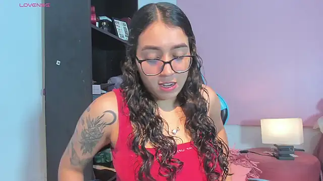 _maria_foxx_ Adlı Modelin Canlı XXX Sohbeti