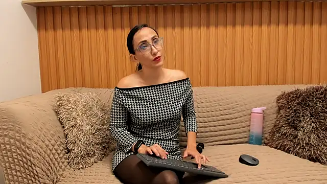 Czat XXX na żywo – Riley_Reid_Milf