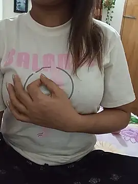 Tanha18 – Live XXX-chat