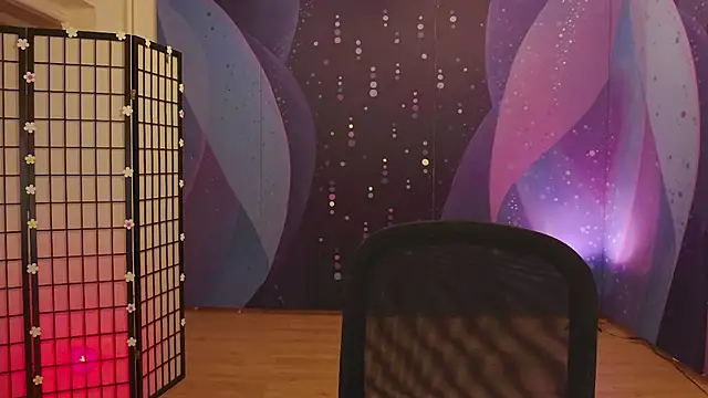 Intruderrorry's Live XXX Chat