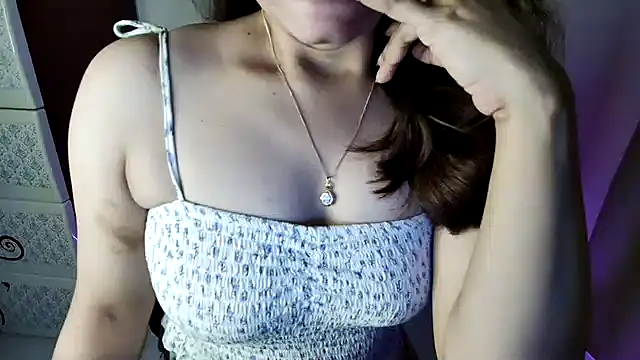 Chatroom XXX en direct de Sima--Roy