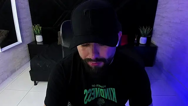jhon_bear03 Show Webcam