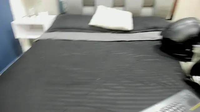 Živý XXX chat Charlie___Musk