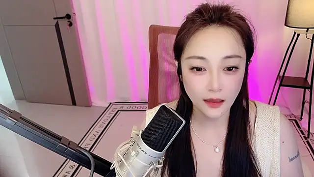Daisy-77 现场XXX聊天