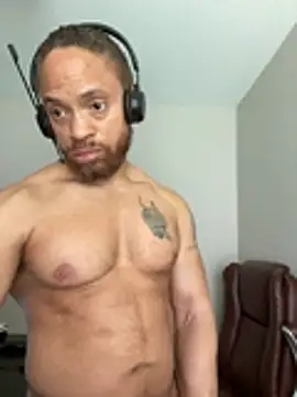Fathero1time Adlı Modelin Canlı XXX Sohbeti
