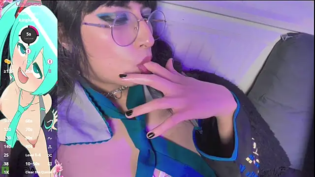 Онлайн чат XXX snowblack_