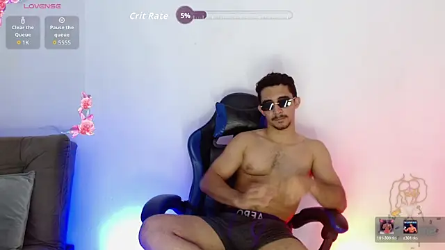 caius_bigcock1's Live XXX Chat