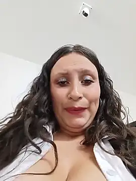 LIA--23's Live XXX Chat
