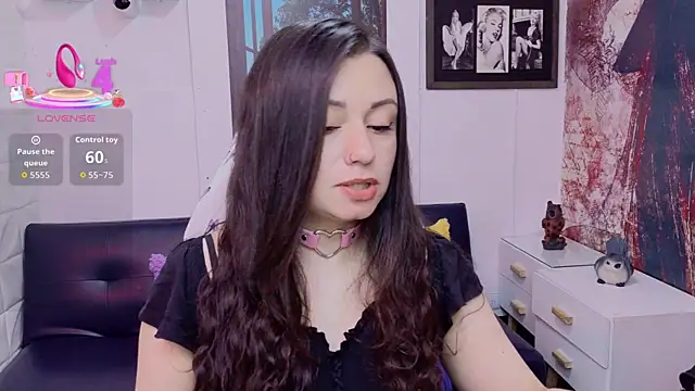 Eva_Roussell live XXX chat