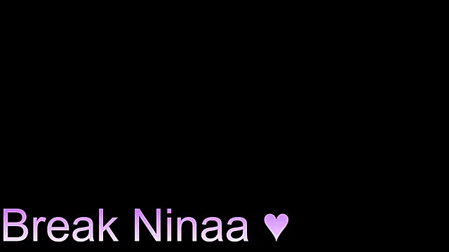 ninaa_fox Chat XXX in diretta