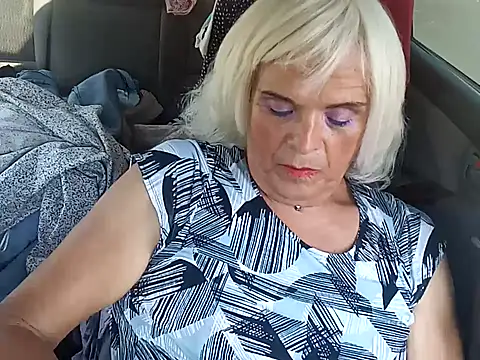 dustbunny64 webcam show