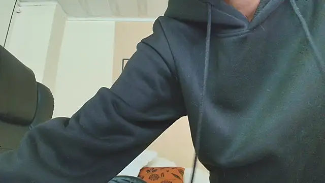AnisiaFarina Adlı Modelin Canlı XXX Sohbeti