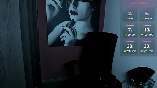 QueenOfHaze Chat XXX live