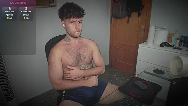 HonestAndrew Chat XXX live